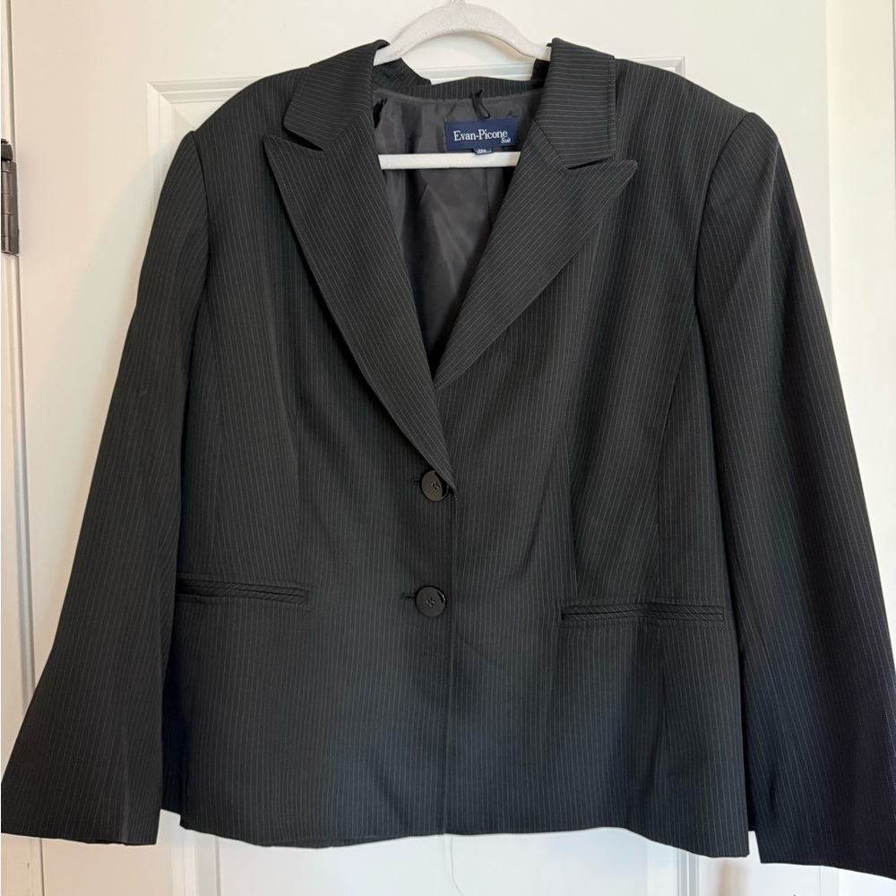 Evan Picone Suit